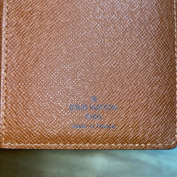 LOUIS VUITTON Porte Cartes Credit Bifold Monogram - Picture 4 of 10